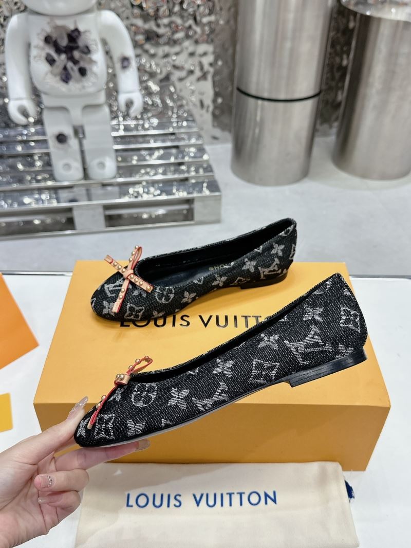 Louis Vuitton Flat Shoes